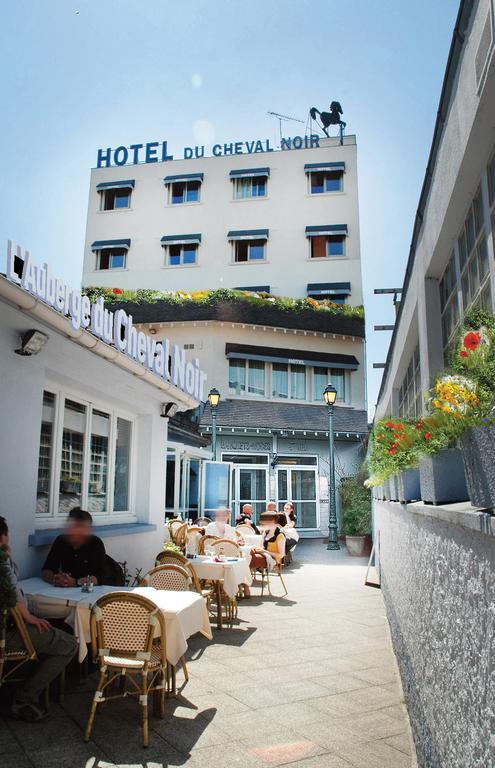 Le Cheval Noir Hotel Paris Pantin Zewnętrze zdjęcie