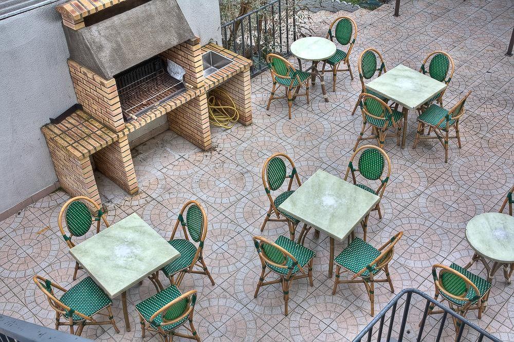 Le Cheval Noir Hotel Paris Pantin Zewnętrze zdjęcie