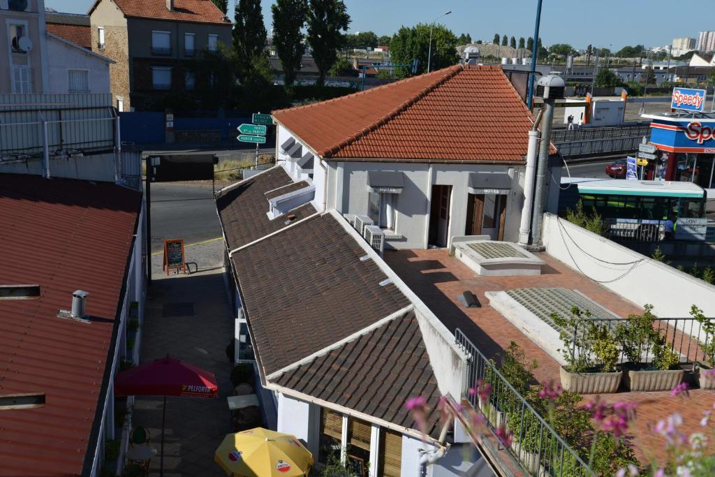 Le Cheval Noir Hotel Paris Pantin Zewnętrze zdjęcie